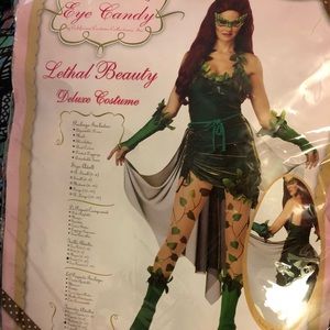 Poison ivy costume plus real wig